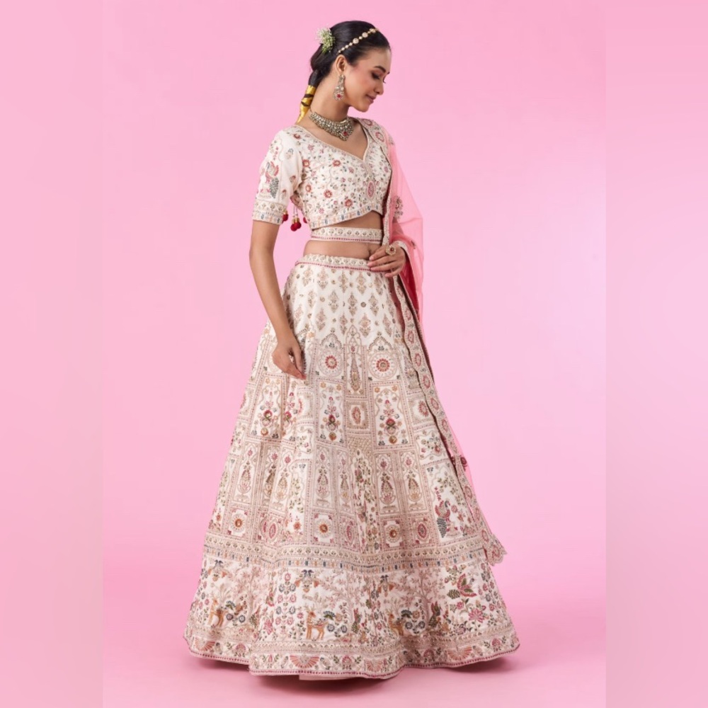Elegant Pink and Gold Embroidered Lehenga